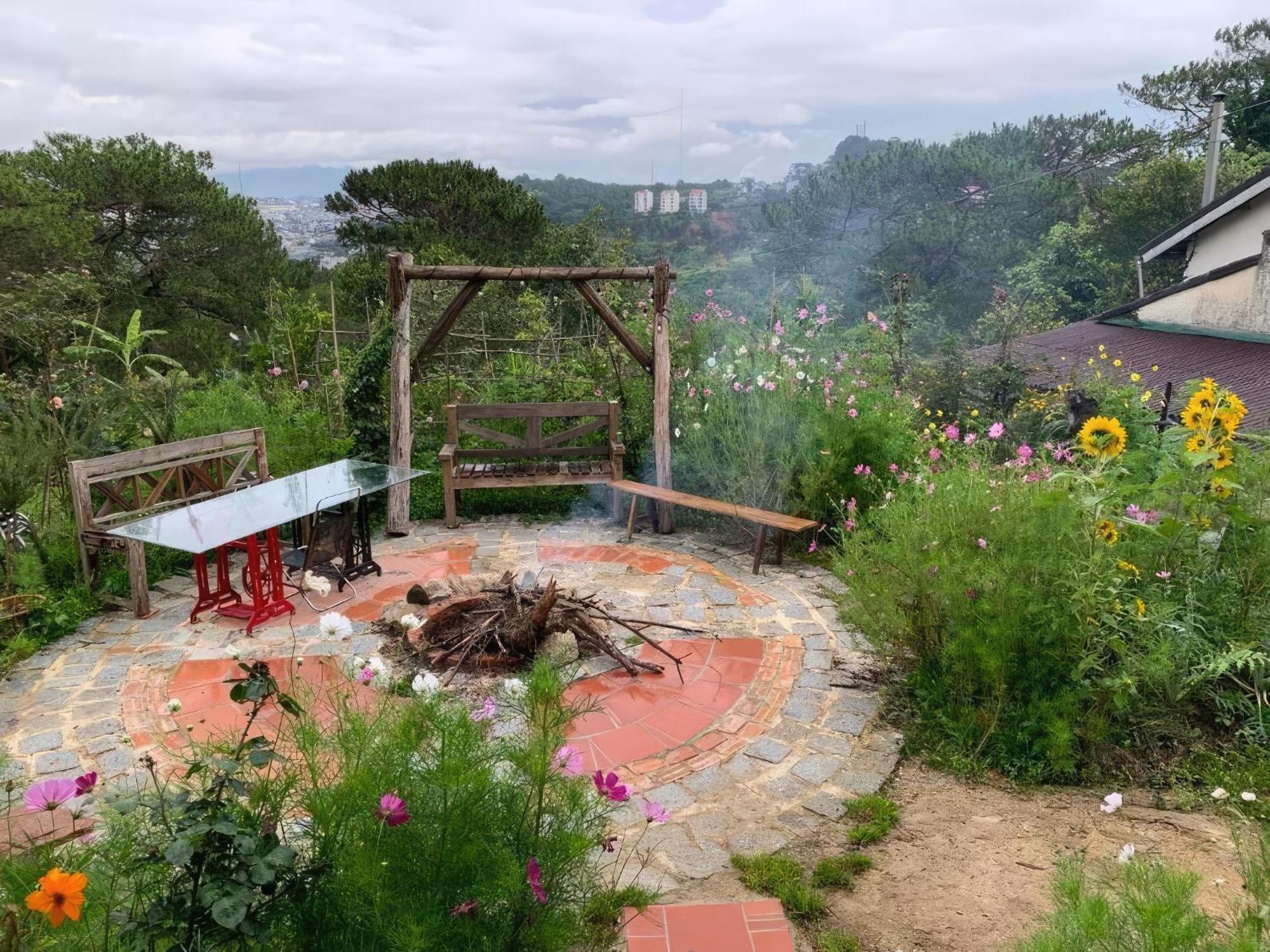 Romantic House On A Pine Hill Dalat Exterior foto